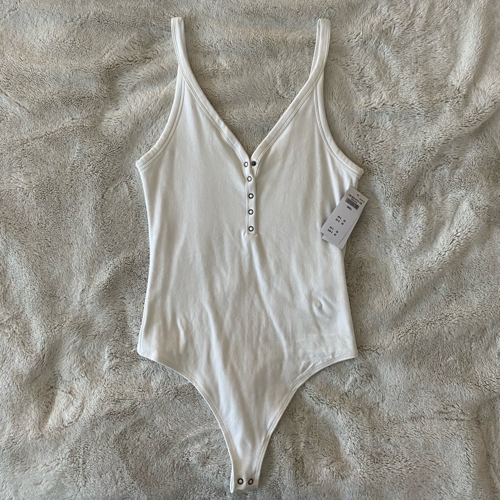 Abercrombie & Fitch V-Neck Tank Bodysuit
